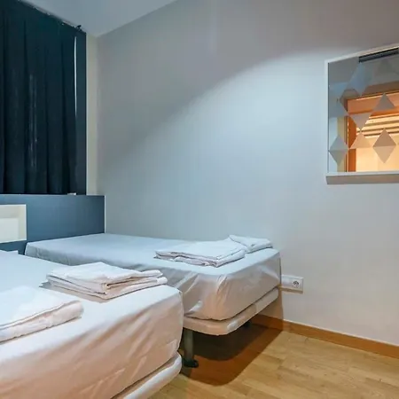 Modern And Bright In Eixample 5-1 Barcellona