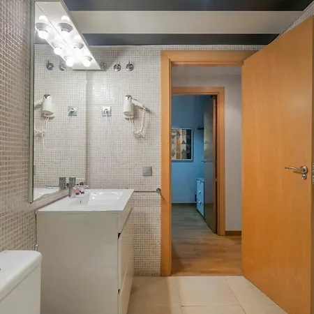 Modern And Bright In Eixample 5-1