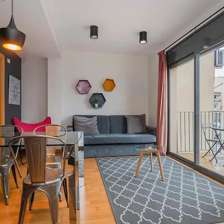 Modern And Bright In Eixample 5-1 * Barcelona